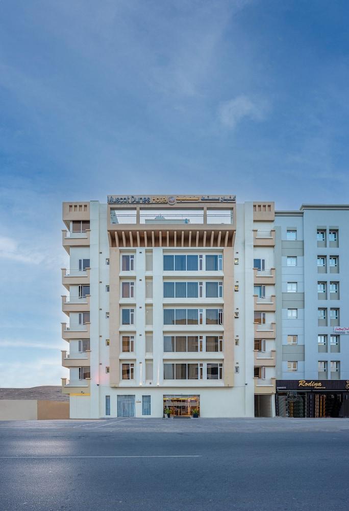 Centara Life Muscat Dunes Hotel Exteriör bild