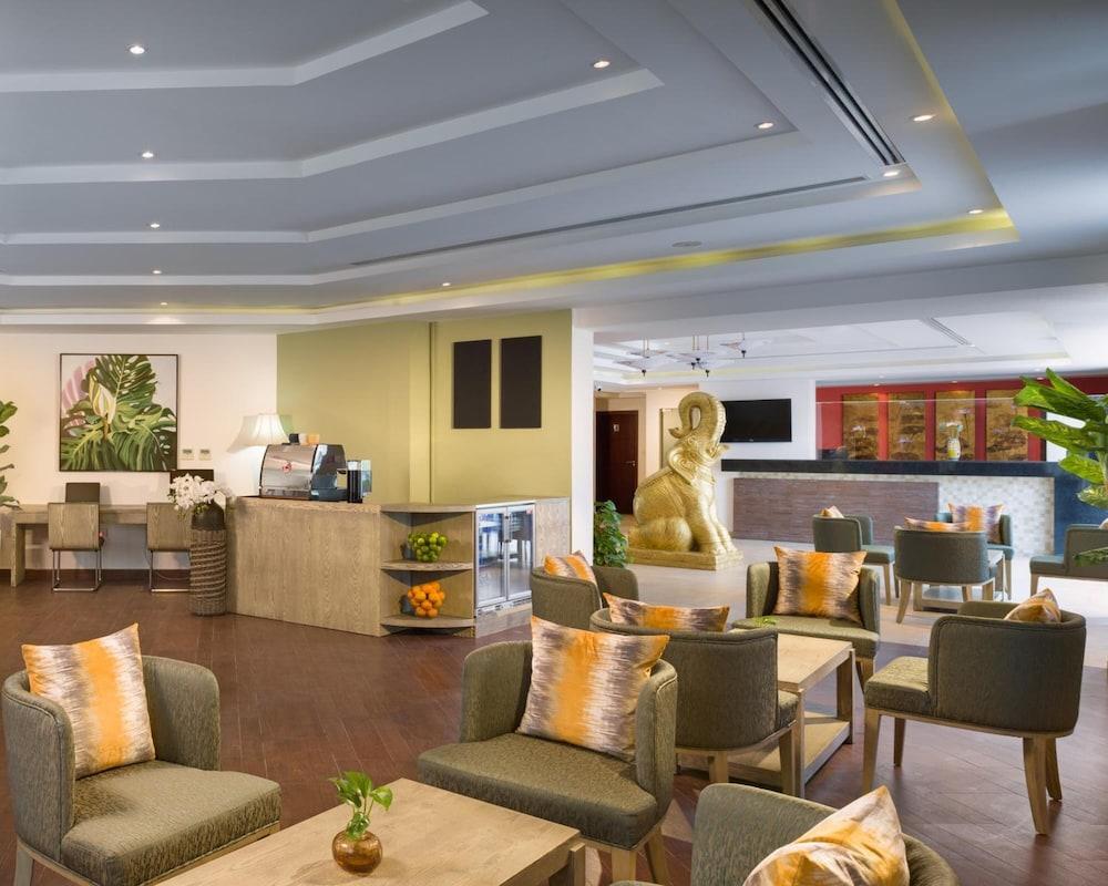 Centara Life Muscat Dunes Hotel Exteriör bild