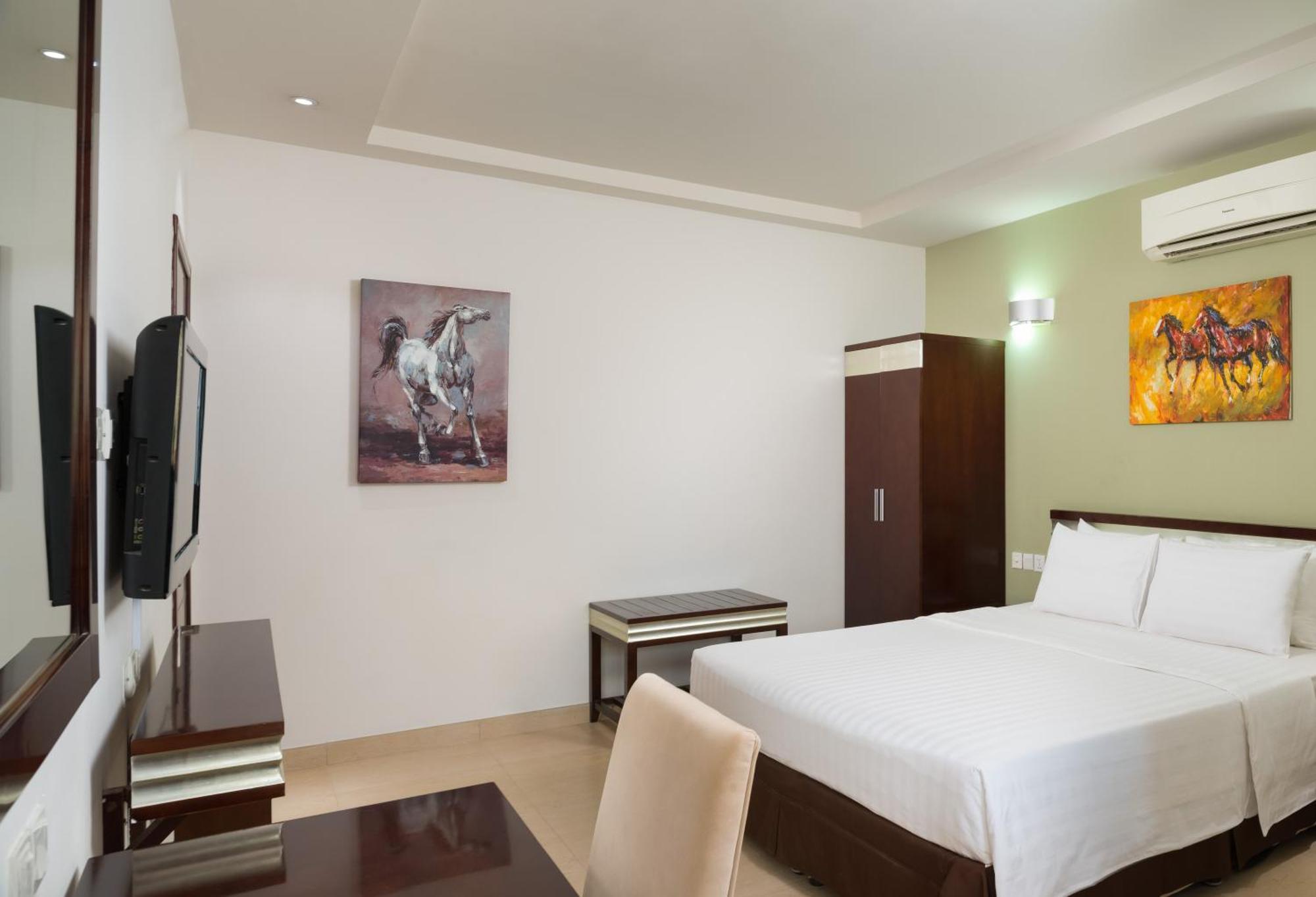 Centara Life Muscat Dunes Hotel Exteriör bild