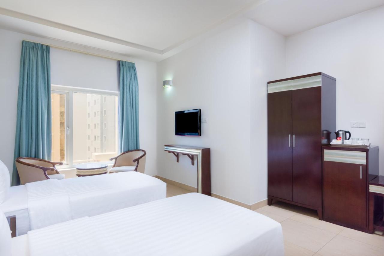 Centara Life Muscat Dunes Hotel Exteriör bild
